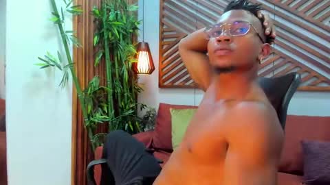   online show from 03.01.25