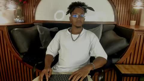   online show from 04.17.26