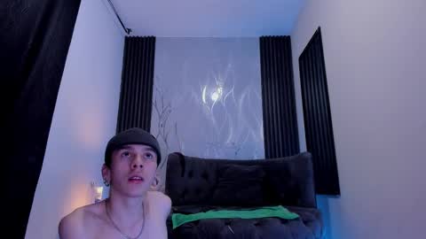 james_adamss_ online show from 01.15.26