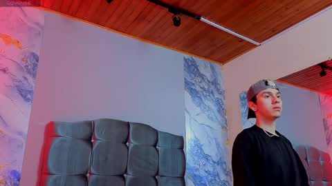 james_adamss_ online show from 04.17.26