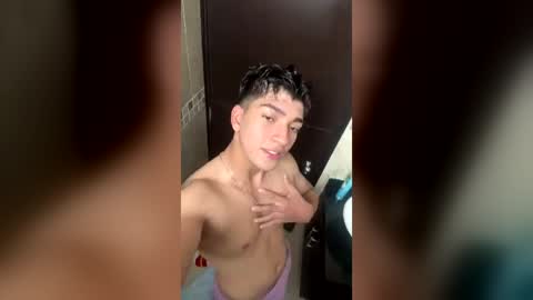 Snapshot of james_silva1 chatting on 07.25.26 james_silva1 online show from 07.25.26