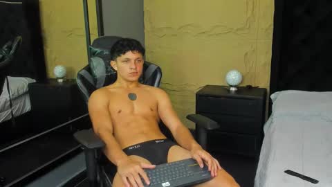 jamesgolden_ online show from 12.04.25