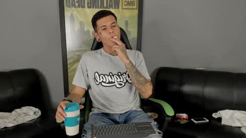 Snapshot of jamesinked_ chatting on 12.07.24 Jamesinked  online show from 12.07.24