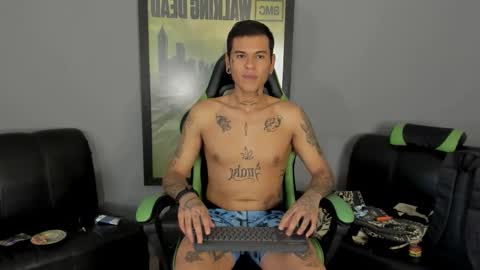 Snapshot of jamesinked_ chatting on 02.06.25 Jamesinked  online show from 02.06.25