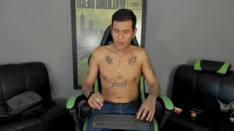 Snapshot of jamesinked_ chatting on 02.07.25 Jamesinked  online show from 02.07.25