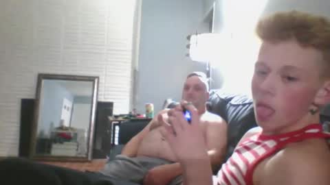 Snapshot of jamesmadden6909 chatting on 11.08.25 jamesmadden6909 online show from 11.08.25