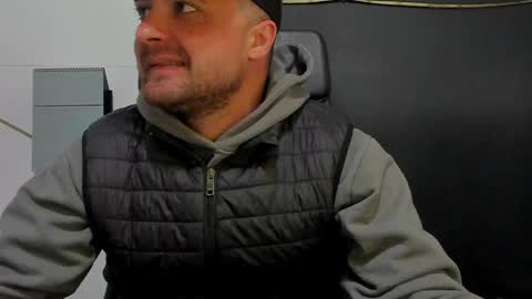 Snapshot of jamesmyersx chatting on 04.27.26 JamesMyers online show from 04.27.26