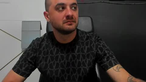 Snapshot of jamesmyersx chatting on 05.25.26 JamesMyers online show from 05.25.26