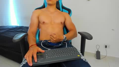 Jamess hott online show from 01.18.25