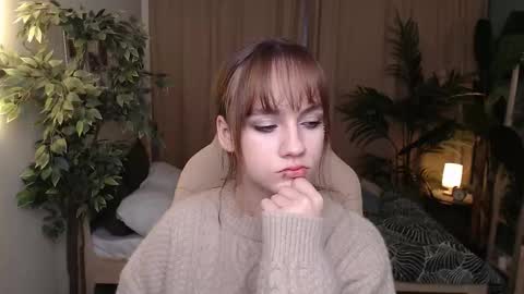 Snapshot of jamie_chung chatting on 11.12.25 jamie_chung online show from 11.12.25