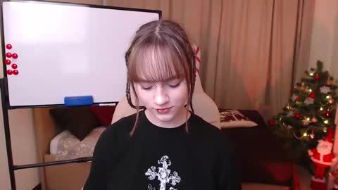 jamie_chung online show from 12.18.25