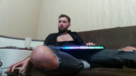 Snapshot of jamienoxus chatting on 02.08.25 Robbie online show from 02.08.25