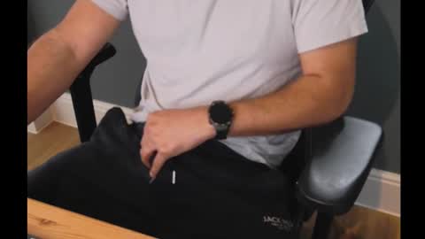 Snapshot of jammyedge chatting on 10.21.25 Jammy online show from 10.21.25