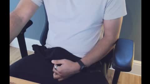 Snapshot of jammyedge chatting on 10.24.25 Jammy online show from 10.24.25