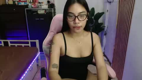 Snapshot of jana_ngosh chatting on 10.19.25 Jana online show from 10.19.25