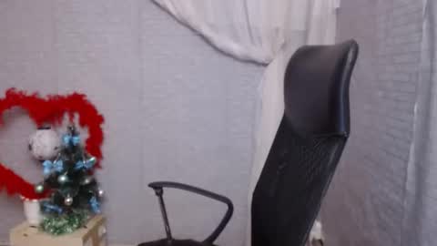 janaloveli online show from 01.05.25