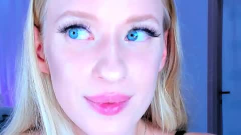 Jenia online show from 09.11.25