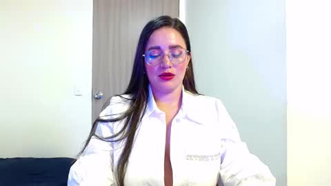    online show from 02.05.25