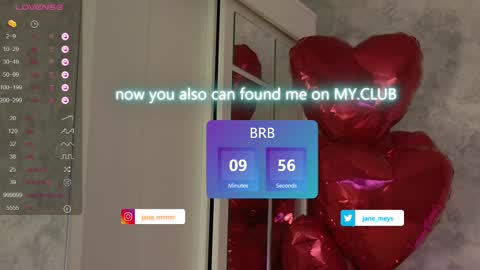 Snapshot of jane_meys chatting on 02.20.25 your kitty JANE roawww online show from 02.20.25