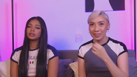 Snapshot of janehart_ chatting on 12.17.24 Jane online show from 12.17.24