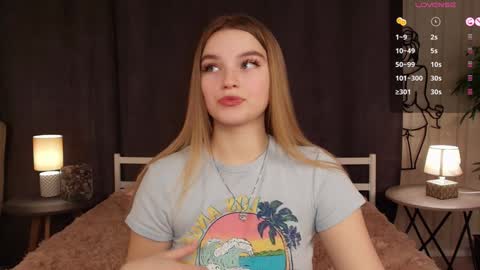 Day Alice Night Stella online show from 01.23.25