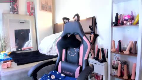 Janette online show from 01.28.25