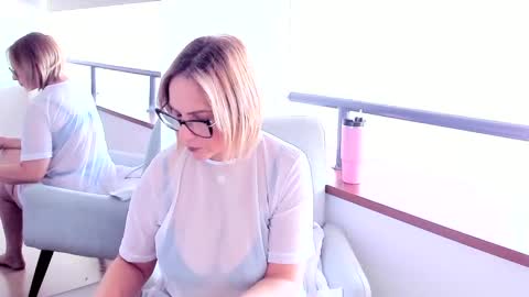 JANE TURNER MILF online show from 02.06.25