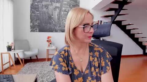 JANE TURNER MILF online show from 09.10.25