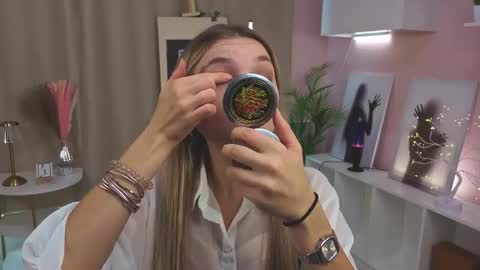 Hi Im Alice and here youll find something online show from 10.12.25