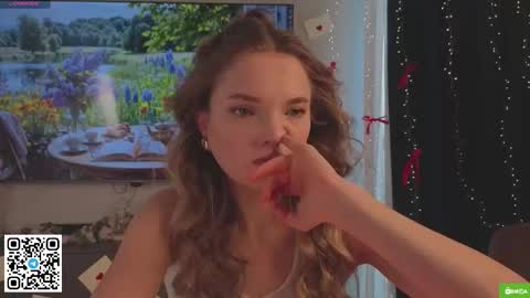 Hi Im Alice and here youll find something online show from 03.17.26