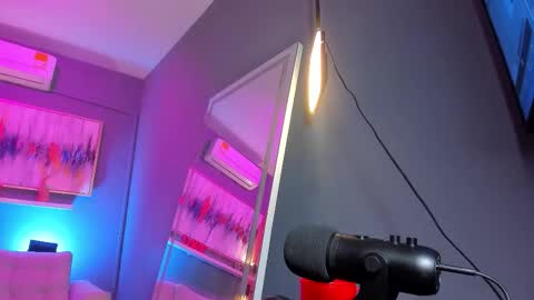 Janinne  online show from 03.13.26