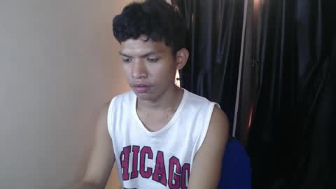 janlloyd04 online show from 11.24.25