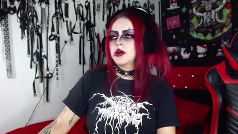 Snapshot of janna_ink chatting on 12.23.24      online show from 12.23.24