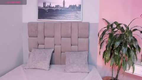 Janna online show from 10.23.25