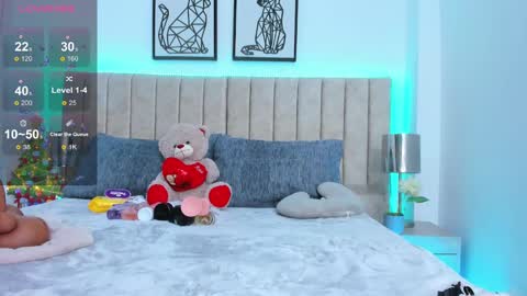 Snapshot of janne_moore chatting on 12.20.24 Jane online show from 12.20.24