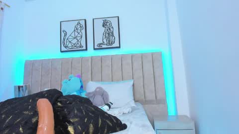 Snapshot of janne_moore chatting on 02.09.25 Jane online show from 02.09.25