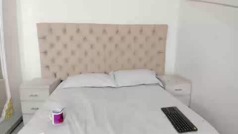 Snapshot of janneblossom chatting on 09.23.25 Janne  online show from 09.23.25