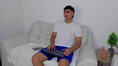 janomar01 online show from 11.09.25