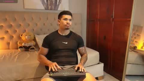 janomar01 online show from 01.17.26