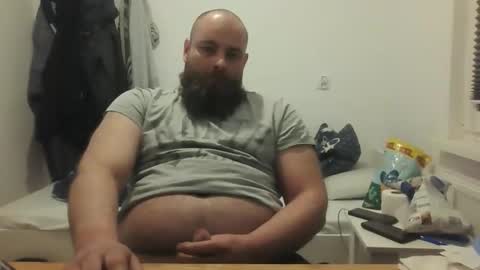 Snapshot of januszcygan chatting on 04.10.26 januszcygan online show from 04.10.26