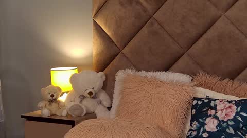 jaquelinemerlot online show from 12.12.24