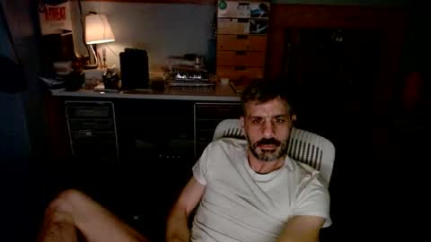 Snapshot of jareth_returns chatting on 02.25.25 jareth_returns online show from 02.25.25