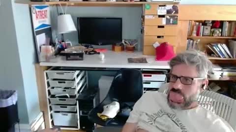 Snapshot of jareth_returns chatting on 11.15.25 jareth_returns online show from 11.15.25