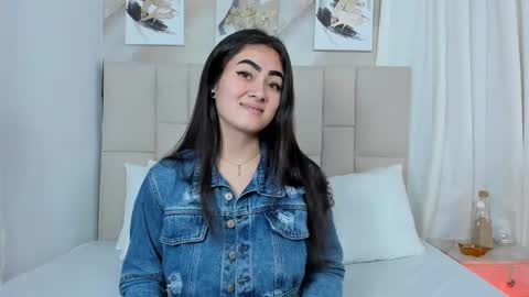 Jaslyn online show from 12.31.24