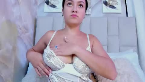 Jaslyn online show from 02.05.26