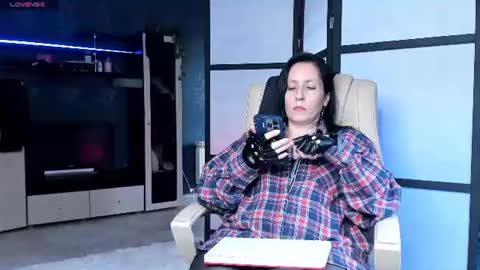 Snapshot of jasmin_milf chatting on 06.14.26 jasmin_milf online show from 06.14.26
