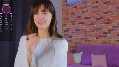 Chloe online show from 12.04.25