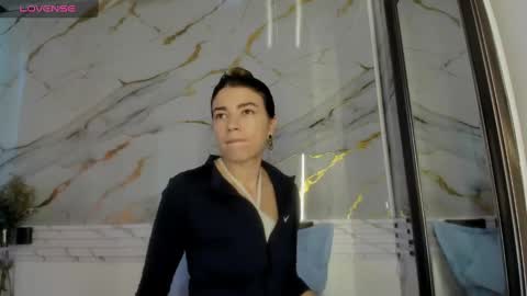 Snapshot of jasmine_hyper_1 chatting on 12.07.24 Jas online show from 12.07.24