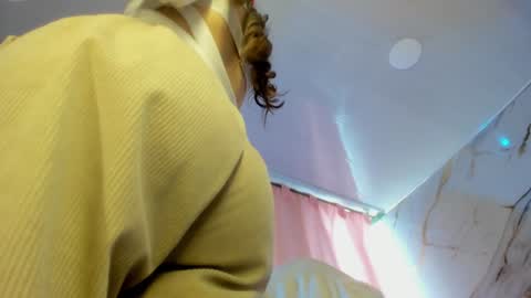 Snapshot of jasmine_hyper_1 chatting on 12.12.24 Jas online show from 12.12.24