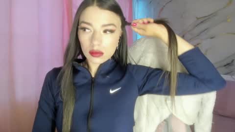 Snapshot of jasmine_hyper_1 chatting on 12.17.24 Jas online show from 12.17.24